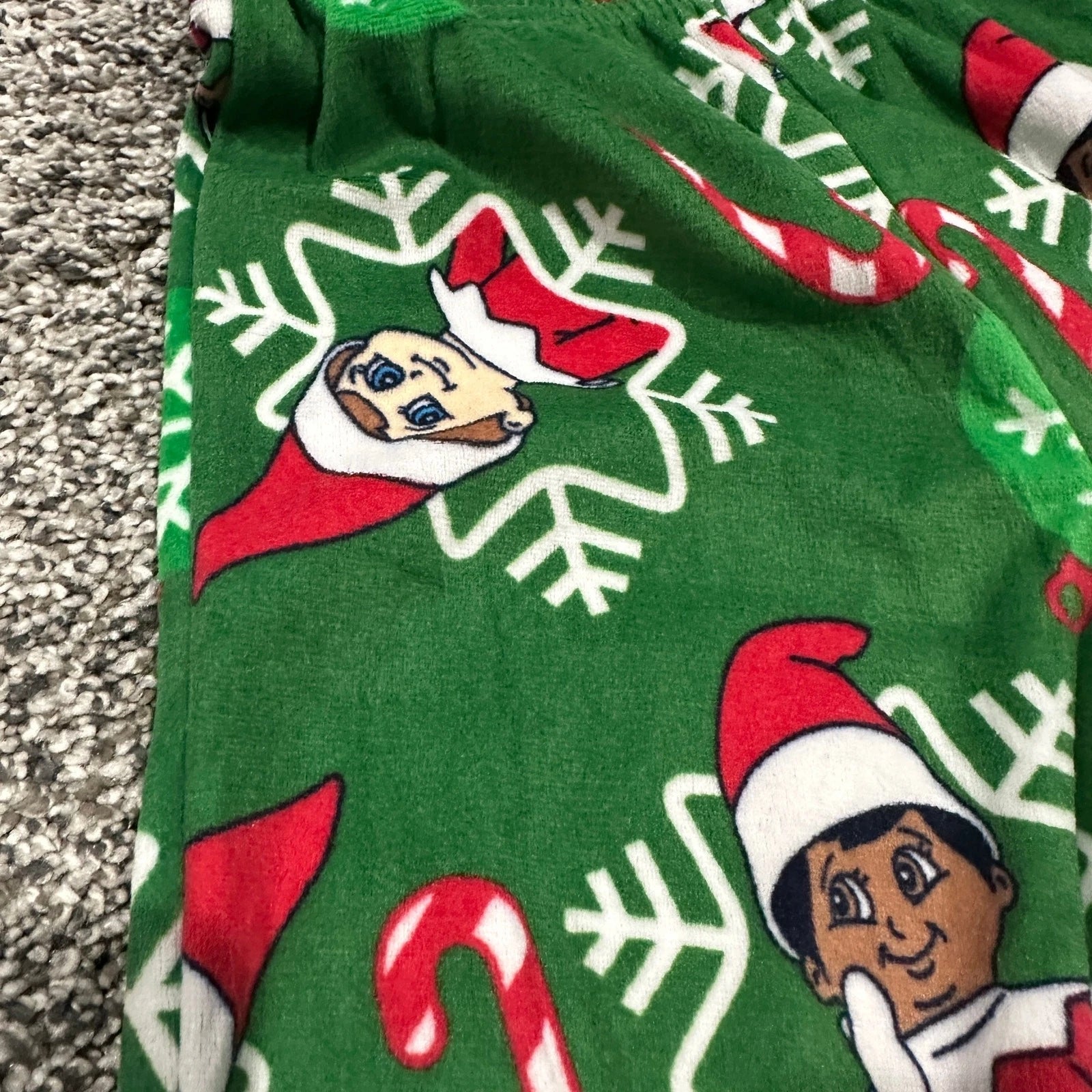 NWT Green Red ELF Christmas Holiday 2T Pajama Set