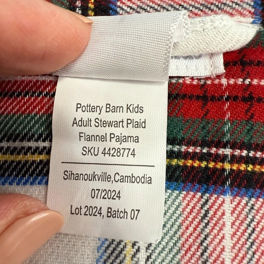 POTTERY BARN KIDS ADULT STEWART PLAID FLANNEL PAJAMA SET, SIZE LARGE