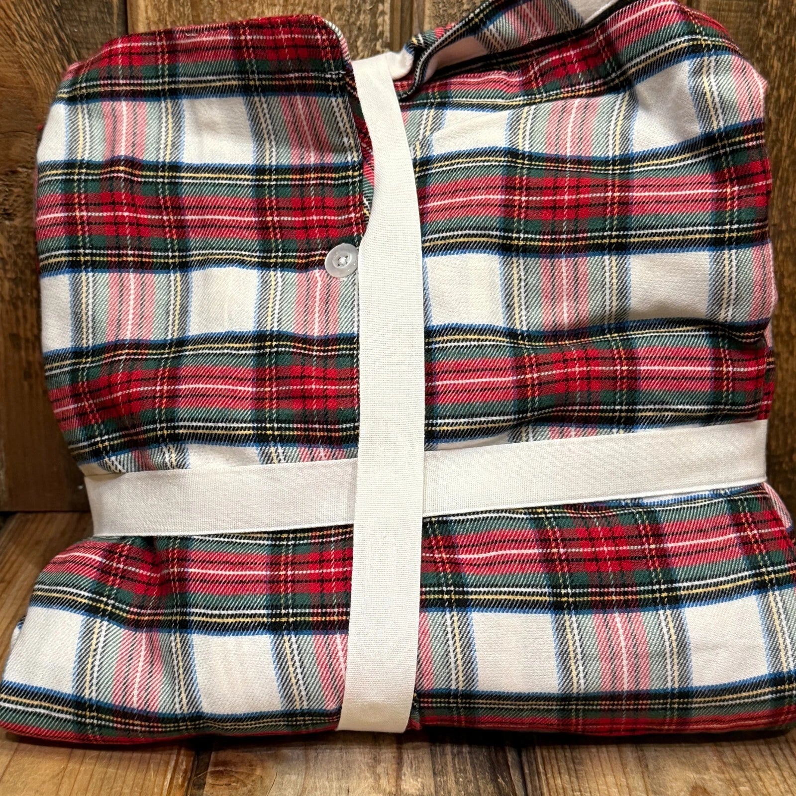 POTTERY BARN KIDS ADULT STEWART PLAID FLANNEL PAJAMA SET, SIZE LARGE