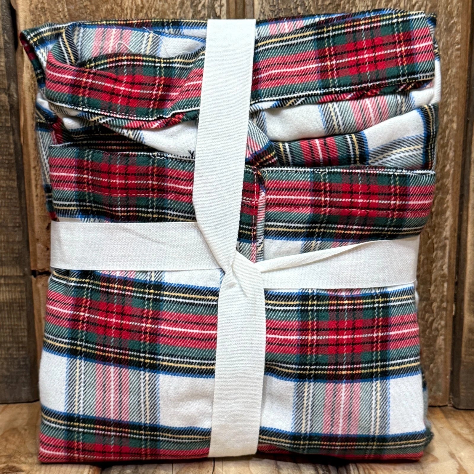 POTTERY BARN KIDS STEWART PLAID FLANNEL PAJAMA SET, SIZE 3T