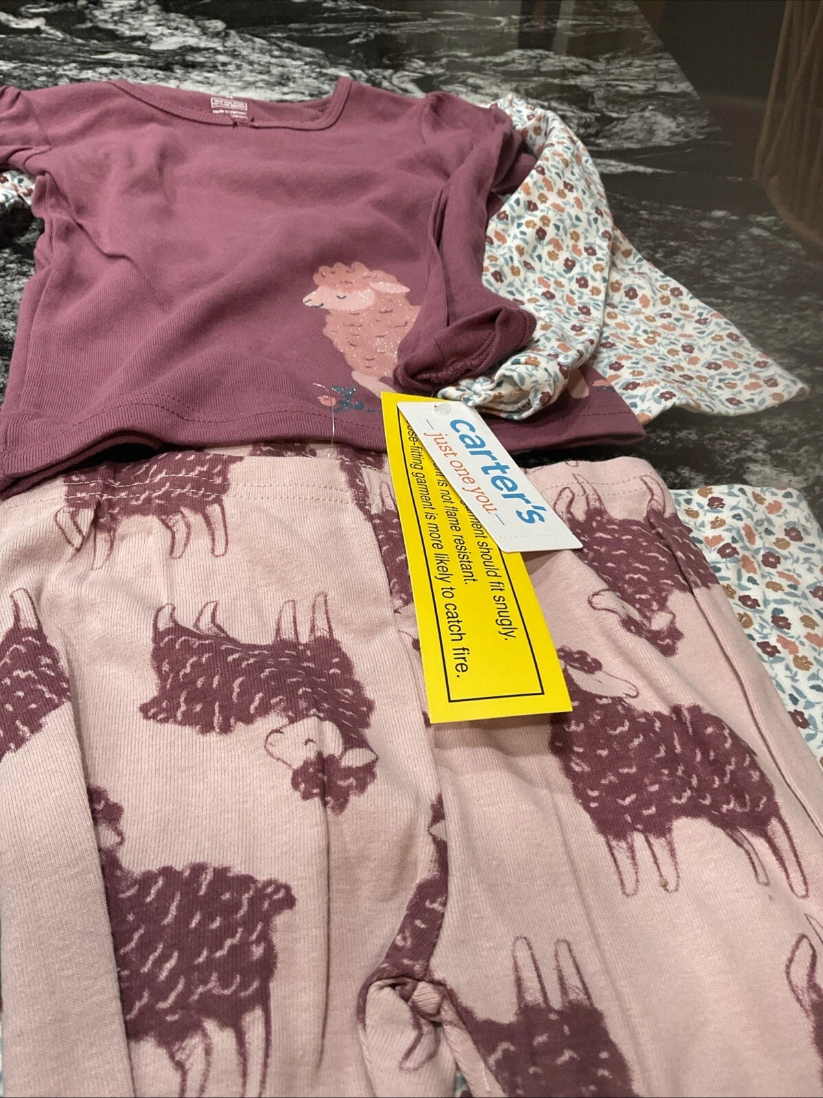 Girl's Carter's Just One You 4 Piece Pajama Set  Size 4T