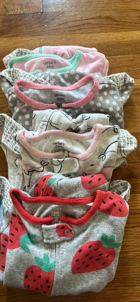 4 Girls Carter’s Zip Footed 1 Piece Pajamas.