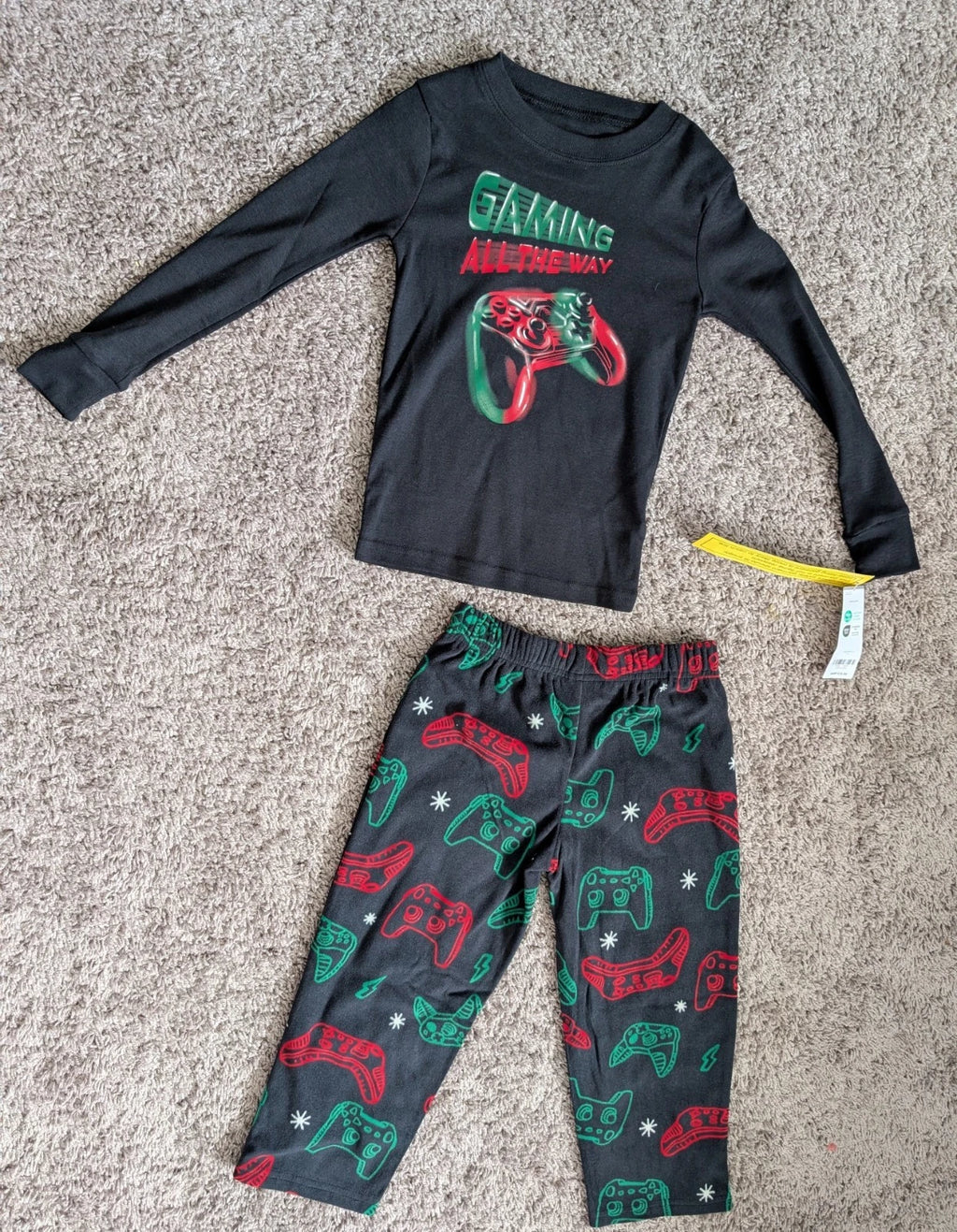 NWT Christmas 2 Pc. Pajamas Set Shirt Pants Carter's Size 4 Fleece Gaming All...