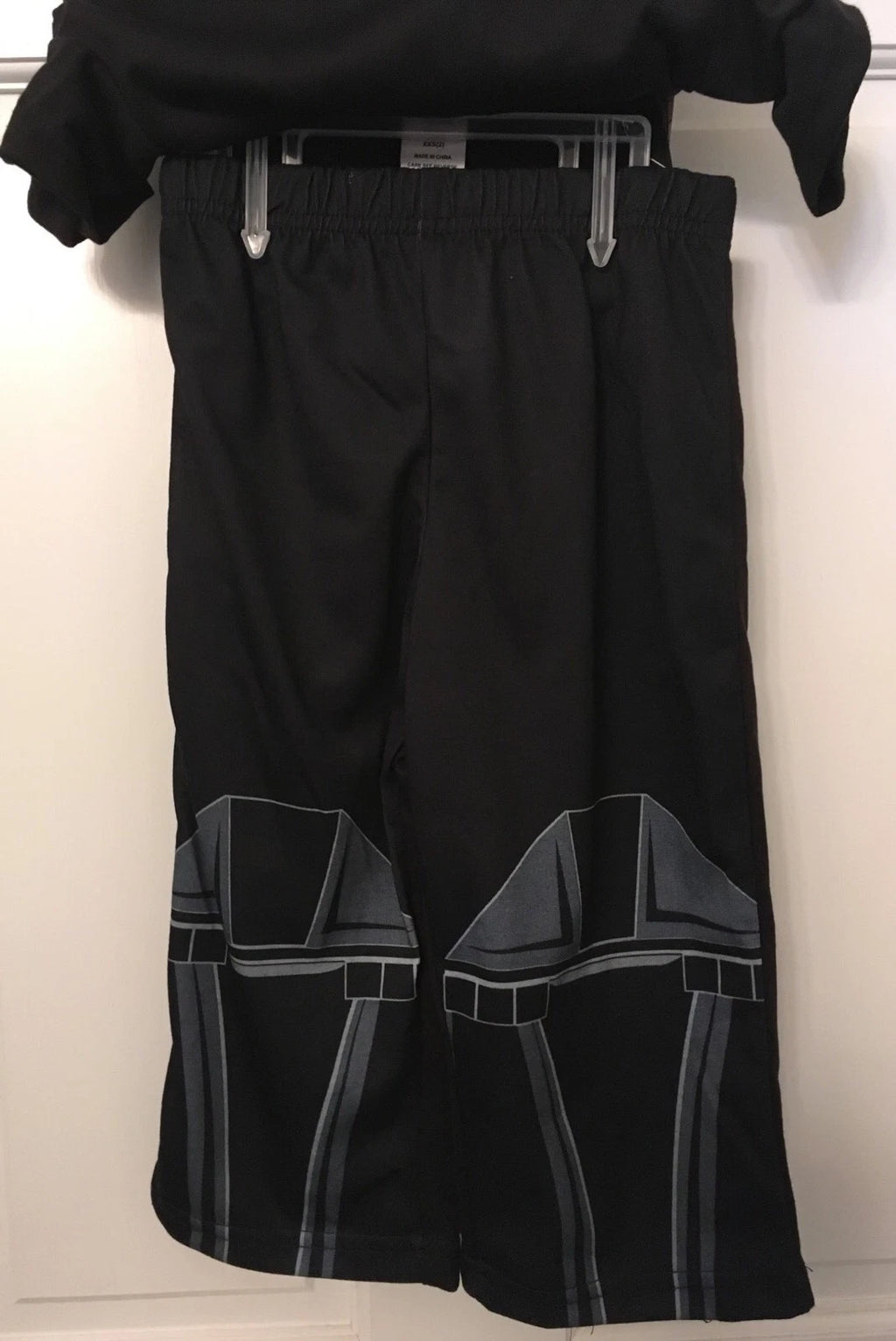 LITTLE BOY'S STAR WARS PAJAMA SET WITH DETACHABLE CAPE SIZES 2 & 4 AVAILABLE NWT
