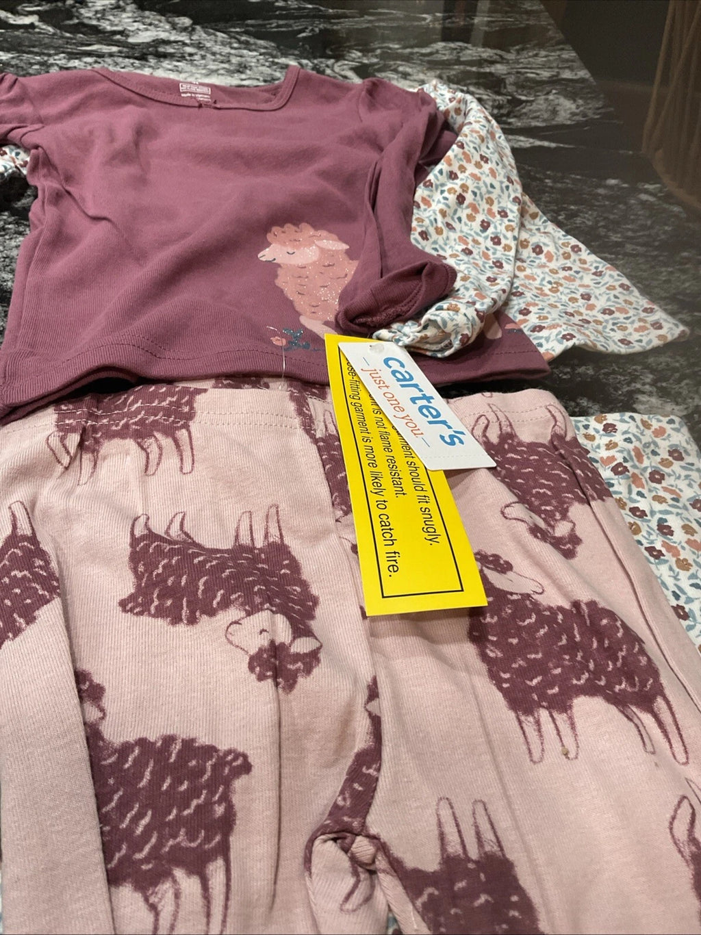 Girl's Carter's Just One You 4 Piece Pajama Set  Size 4T