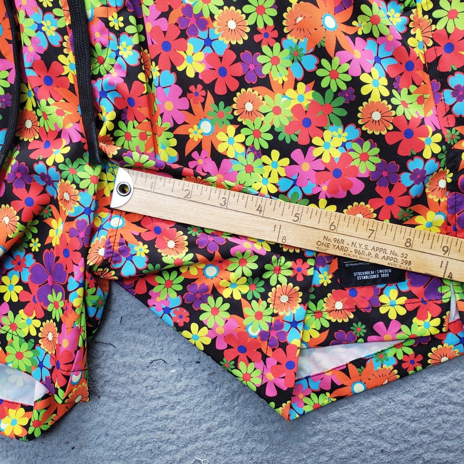 WeSC 2 Piece Pajama Set Unisex Large Multi Oden Flower Child AOP Short Sleeve