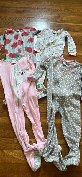 4 Girls Carter’s Zip Footed 1 Piece Pajamas.